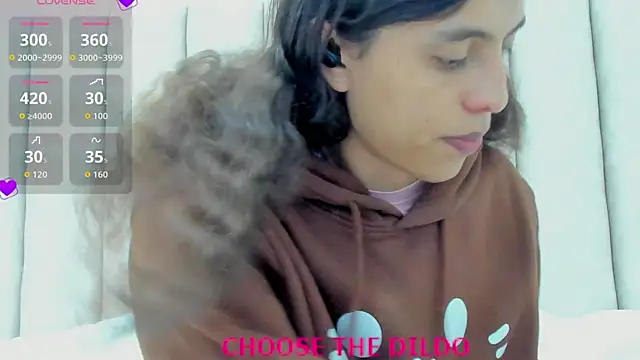 FreyaMoller online show from November 2025 06:52:02 PM