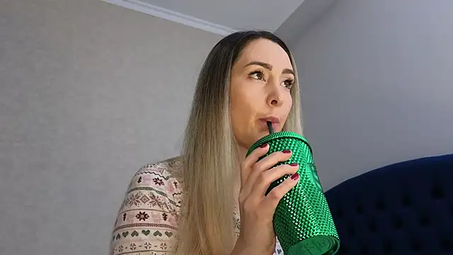 kimmie meow online show from March 2025 06:54:01 PM