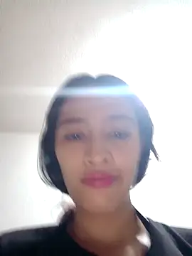 Hanha00 online show from October 2025 02:33:01 AM