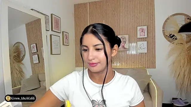 Kimm khalifa online show from January 2025 11:05:01 PM