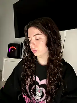 Kimi Ass online show from November 2025 09:31:01 AM