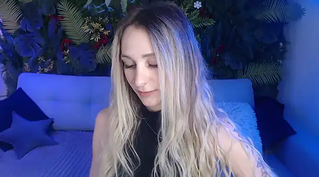 Horny Blond online show from December 2024 09:11:02 AM