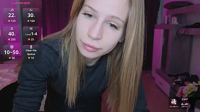 Snapshot of Elis_Fox chatting on April 2026 11:03:02 AM Elis Fox online show from April 2026 11:03:02 AM