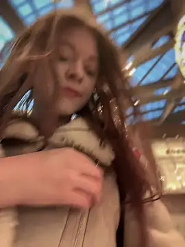 Snapshot of Times__Square chatting on December 2024 06:04:02 AM Times Square online show from December 2024 06:04:02 AM