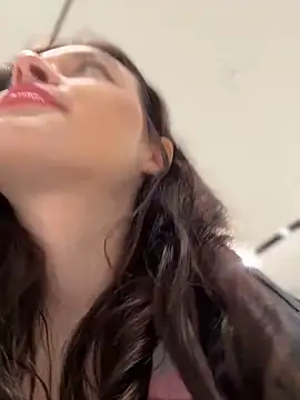 Snapshot of Times__Square chatting on February 2025 08:24:02 AM Times Square online show from February 2025 08:24:02 AM