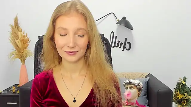 LolaWilsons online show from January 2025 10:13:02 AM