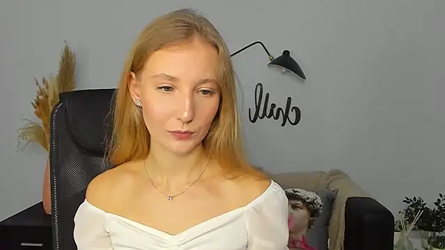 LolaWilsons online show from January 2025 06:13:01 AM