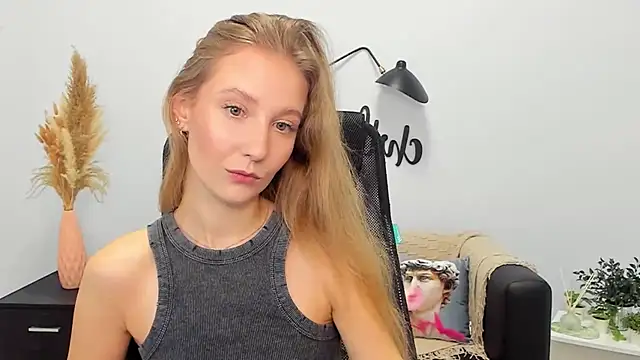 LolaWilsons online show from January 2025 09:23:01 AM