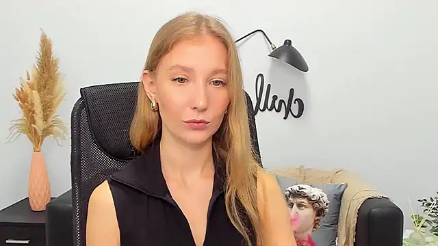 LolaWilsons online show from February 2025 09:26:02 AM