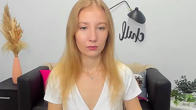 LolaWilsons online show from September 2025 06:15:02 AM