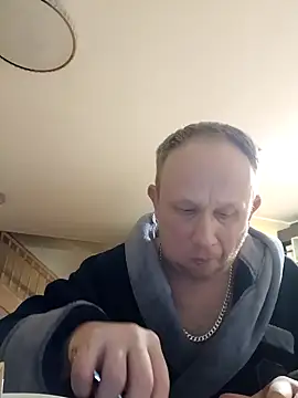 Snapshot of dikas45xxx chatting on December 2024 05:58:01 AM dikas45xxx online show from December 2024 05:58:01 AM