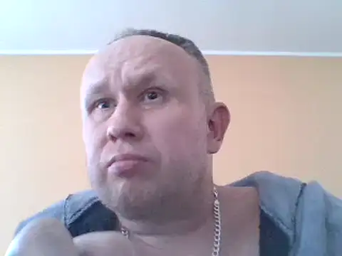 Snapshot of dikas45xxx chatting on January 2025 01:21:01 PM dikas45xxx online show from January 2025 01:21:01 PM