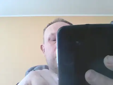 Snapshot of dikas45xxx chatting on March 2025 06:42:02 AM dikas45xxx online show from March 2025 06:42:02 AM