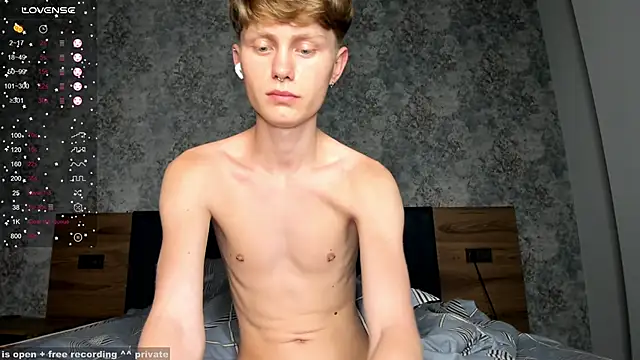 christian di0r online show from March 2025 03:17:02 PM