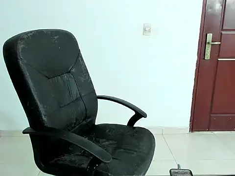 Chandler ken online show from December 2025 01:21:02 AM