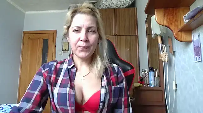 IrinaB1 online show from February 2025 07:56:01 AM