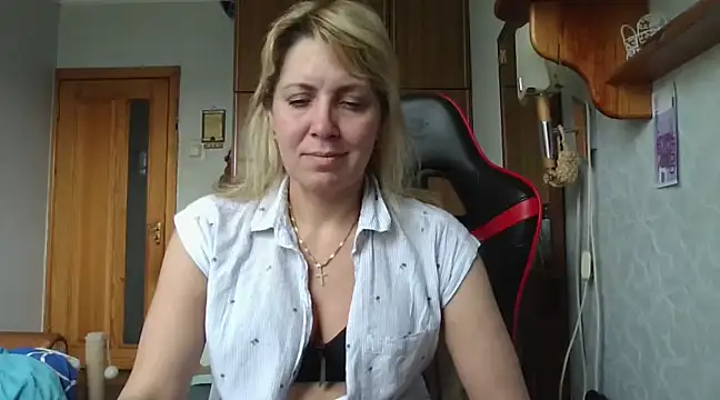 IrinaB1 online show from March 2025 11:53:01 AM