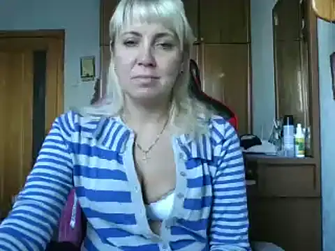 IrinaB1 online show from October 2025 06:24:01 AM