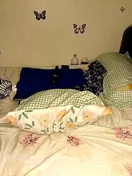 Snapshot of Queen-sluty2 chatting on December 2024 01:50:01 AM Queen-sluty2 online show from December 2024 01:50:01 AM