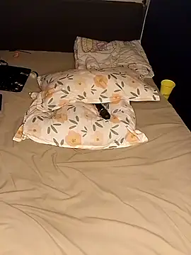 Snapshot of Queen-sluty2 chatting on January 2025 01:22:02 AM Queen-sluty2 online show from January 2025 01:22:02 AM