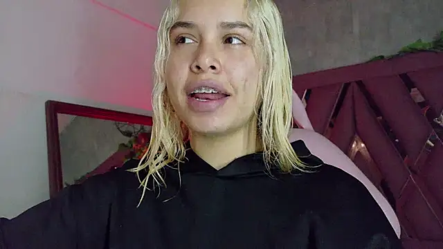 Haelycute online show from February 2026 12:12:01 PM