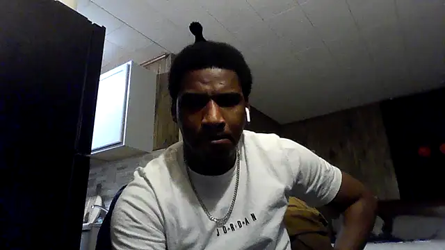 Snapshot of 007Giovani chatting on January 2026 12:36:01 AM 007Giovani online show from January 2026 12:36:01 AM