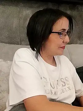 Snapshot of IsisBlake chatting on January 2025 01:51:02 PM IsisBlake online show from January 2025 01:51:02 PM