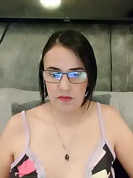 Snapshot of IsisBlake chatting on January 2025 03:50:02 AM IsisBlake online show from January 2025 03:50:02 AM