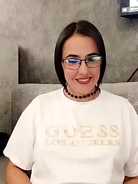 Snapshot of IsisBlake chatting on January 2025 02:15:01 PM IsisBlake online show from January 2025 02:15:01 PM