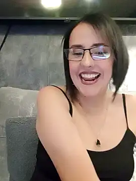 Snapshot of IsisBlake chatting on February 2025 07:27:01 PM IsisBlake online show from February 2025 07:27:01 PM