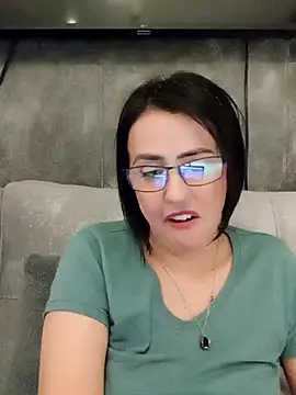 Snapshot of IsisBlake chatting on February 2025 02:10:02 AM IsisBlake online show from February 2025 02:10:02 AM