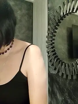 Snapshot of IsisBlake chatting on February 2025 02:31:02 PM IsisBlake online show from February 2025 02:31:02 PM