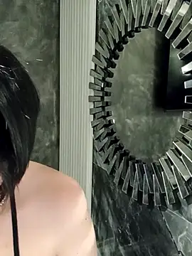 Snapshot of IsisBlake chatting on March 2025 03:50:02 PM IsisBlake online show from March 2025 03:50:02 PM