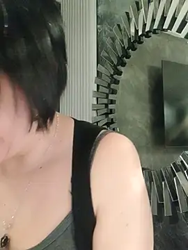 Snapshot of IsisBlake chatting on March 2025 03:29:02 PM IsisBlake online show from March 2025 03:29:02 PM