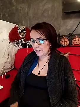 Snapshot of IsisBlake chatting on October 2025 03:10:02 PM IsisBlake online show from October 2025 03:10:02 PM