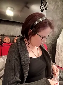 Snapshot of IsisBlake chatting on October 2025 03:55:01 PM IsisBlake online show from October 2025 03:55:01 PM