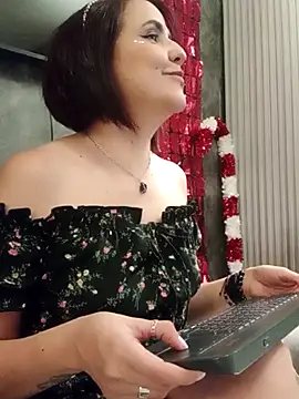 Snapshot of IsisBlake chatting on December 2025 01:26:02 AM IsisBlake online show from December 2025 01:26:02 AM