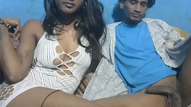 Snapshot of indiangeni20 chatting on December 2025 07:53:02 PM indiangeni20 online show from December 2025 07:53:02 PM