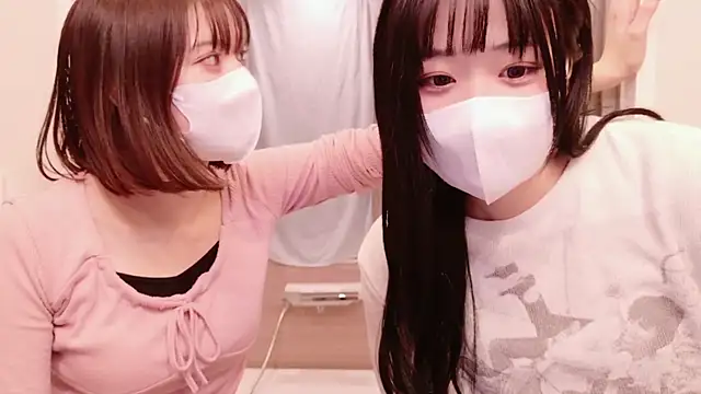 Mia--meow online show from December 2024 04:10:01 PM