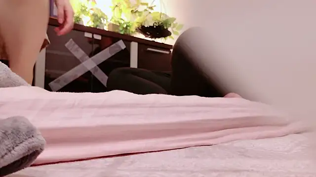 Mia--meow online show from January 2025 01:12:01 PM