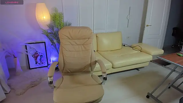 Snapshot of Daniela_Kitty_ chatting on June 2026 06:48:02 AM Daniela Kitty online show from June 2026 06:48:02 AM