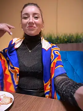 Crazy-Rosa online show from December 2024 02:45:01 PM