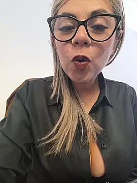 Cata Office-12 online show from November 2025 02:49:02 PM