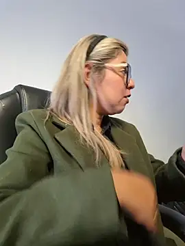 Cata Office-12 online show from November 2025 09:14:01 PM