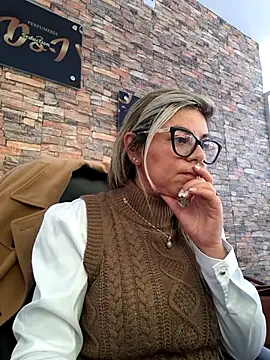 Cata Office-12 online show from December 2025 04:57:02 PM