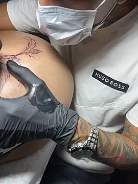 LinayAndValenMVP online show from February 2025 07:27:01 PM