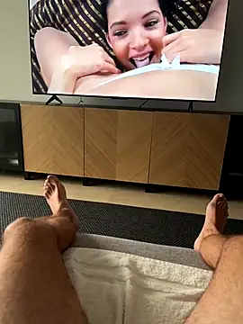 Snapshot of RonH1234 chatting on October 2025 09:42:02 AM RonH1234 online show from October 2025 09:42:02 AM