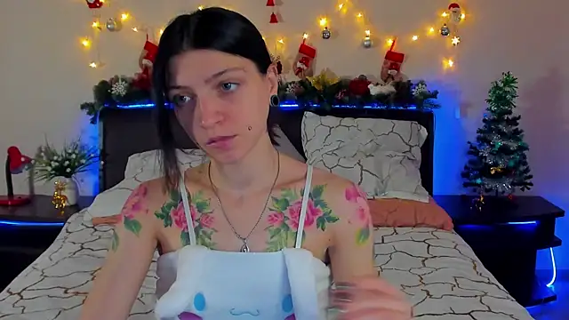 Snapshot of Lolly_Haze chatting on December 2024 07:13:02 AM Lolly Haze online show from December 2024 07:13:02 AM