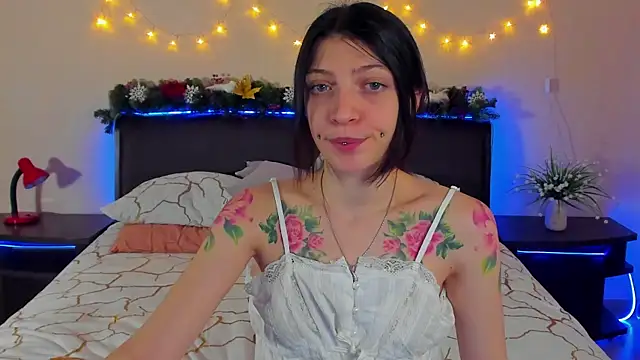 Snapshot of Lolly_Haze chatting on January 2025 07:35:02 AM Lolly Haze online show from January 2025 07:35:02 AM