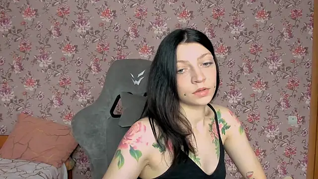 Snapshot of Lolly_Haze chatting on March 2026 01:33:02 AM Lolly Haze online show from March 2026 01:33:02 AM